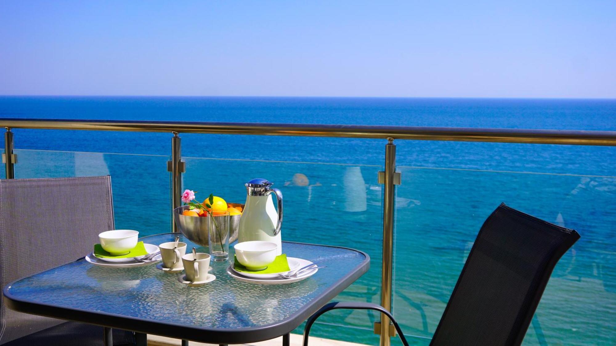 Апартаменти Бяла Клиф На Плажа - Apartments Byala Cliff First Line Εξωτερικό φωτογραφία