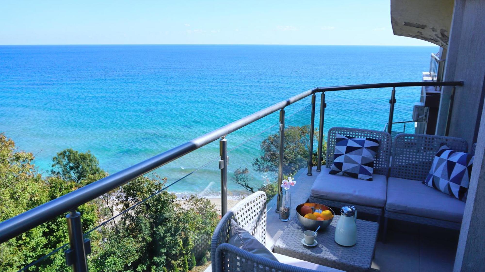 Апартаменти Бяла Клиф На Плажа - Apartments Byala Cliff First Line Εξωτερικό φωτογραφία