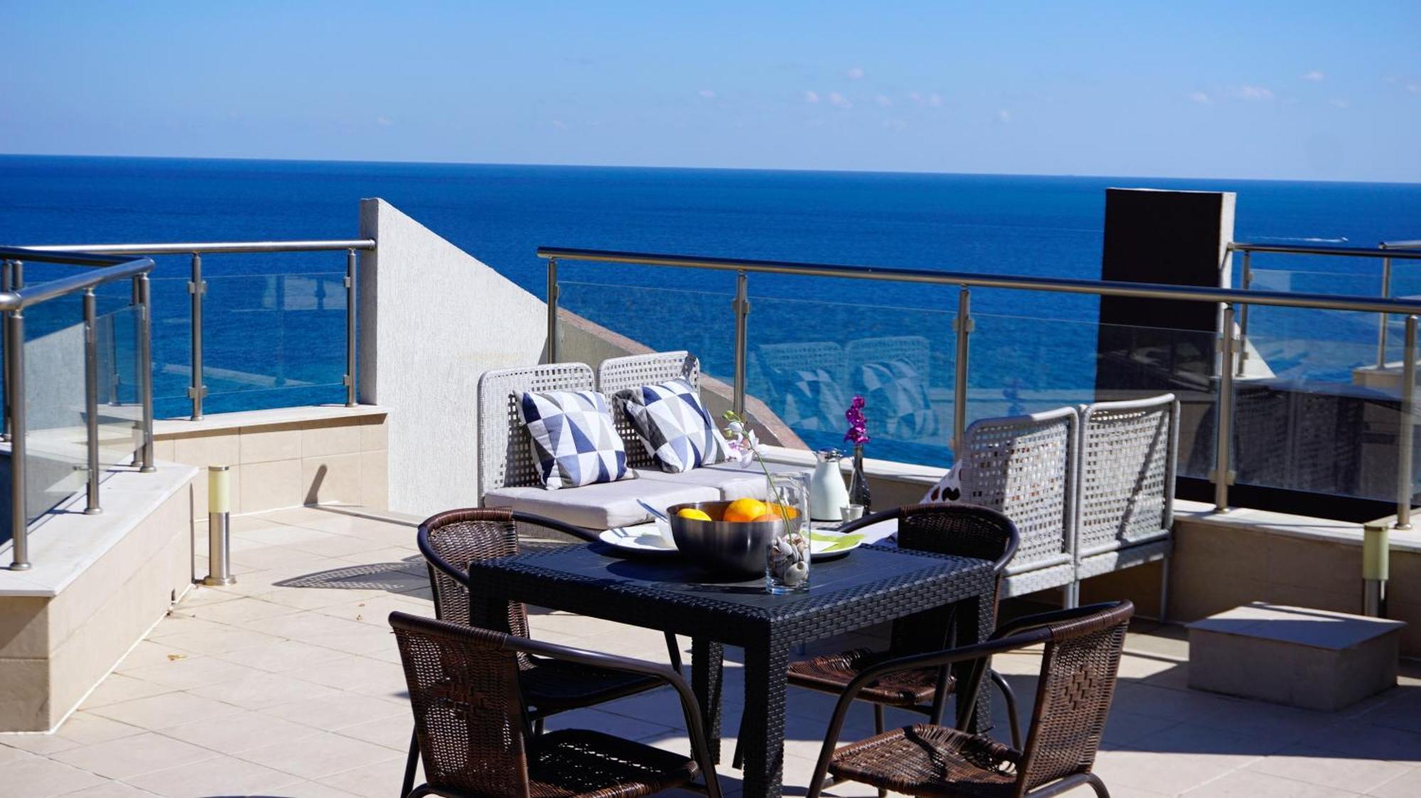 Апартаменти Бяла Клиф На Плажа - Apartments Byala Cliff First Line Εξωτερικό φωτογραφία