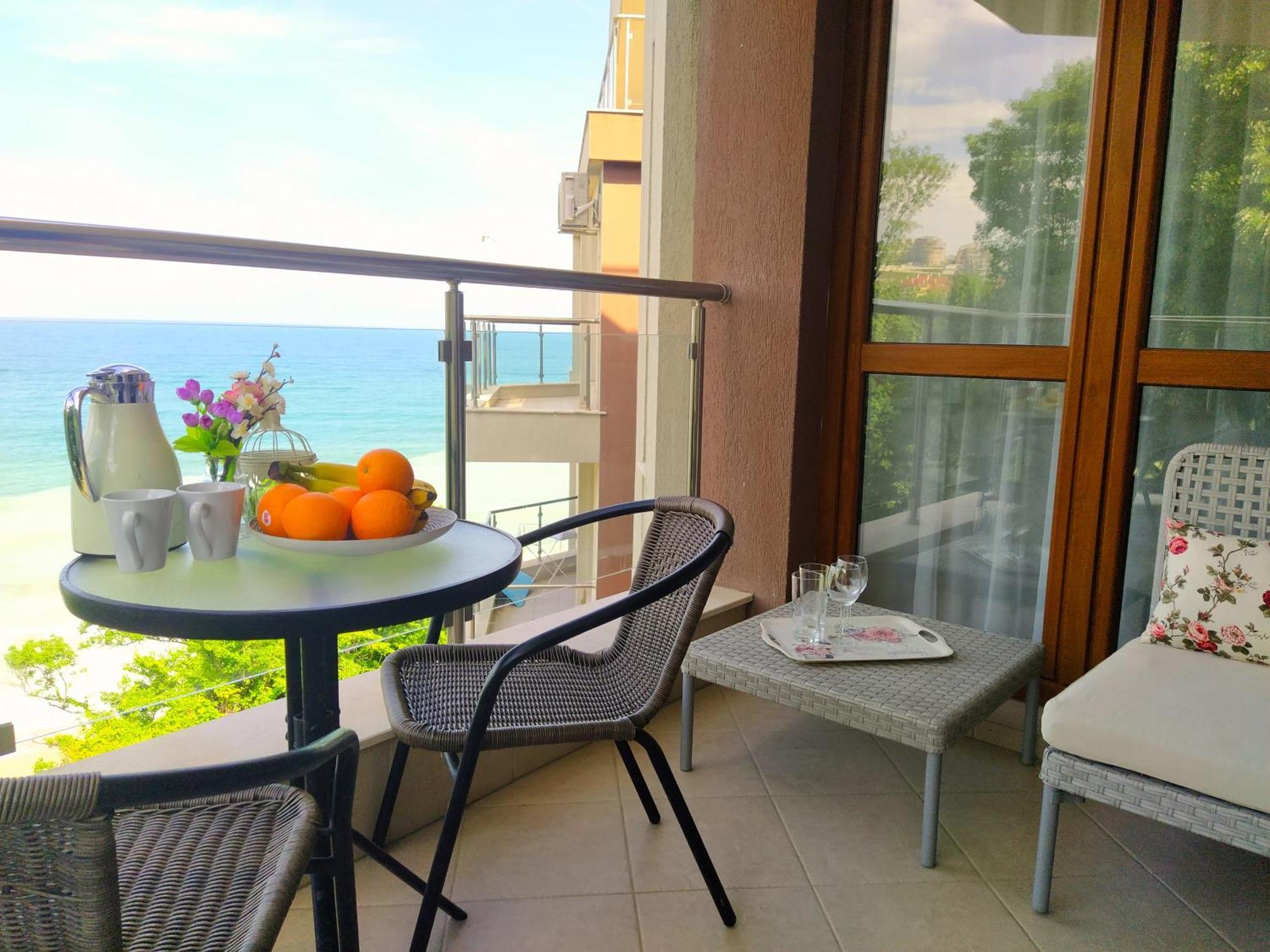 Апартаменти Бяла Клиф На Плажа - Apartments Byala Cliff First Line Εξωτερικό φωτογραφία