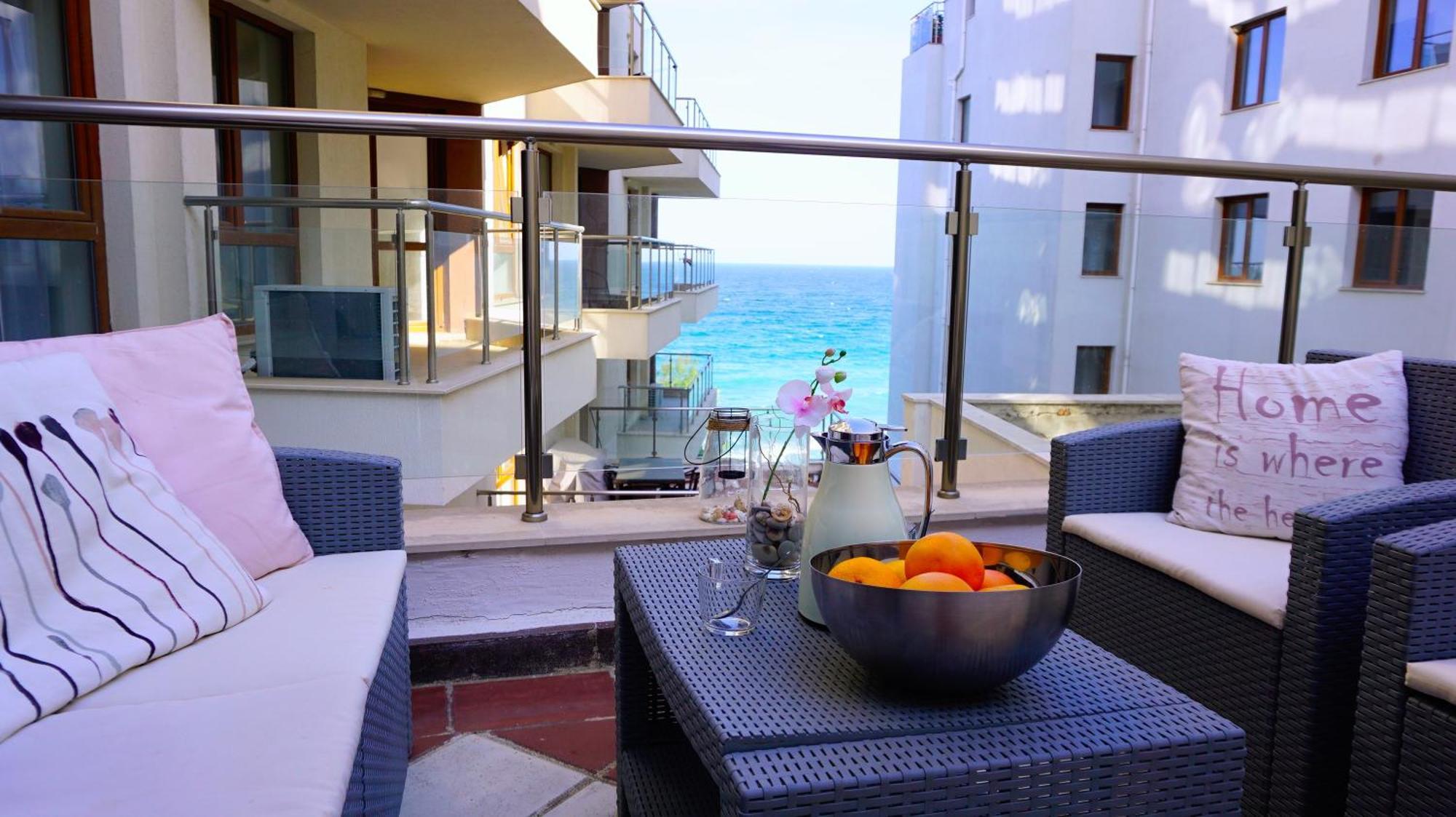 Апартаменти Бяла Клиф На Плажа - Apartments Byala Cliff First Line Εξωτερικό φωτογραφία