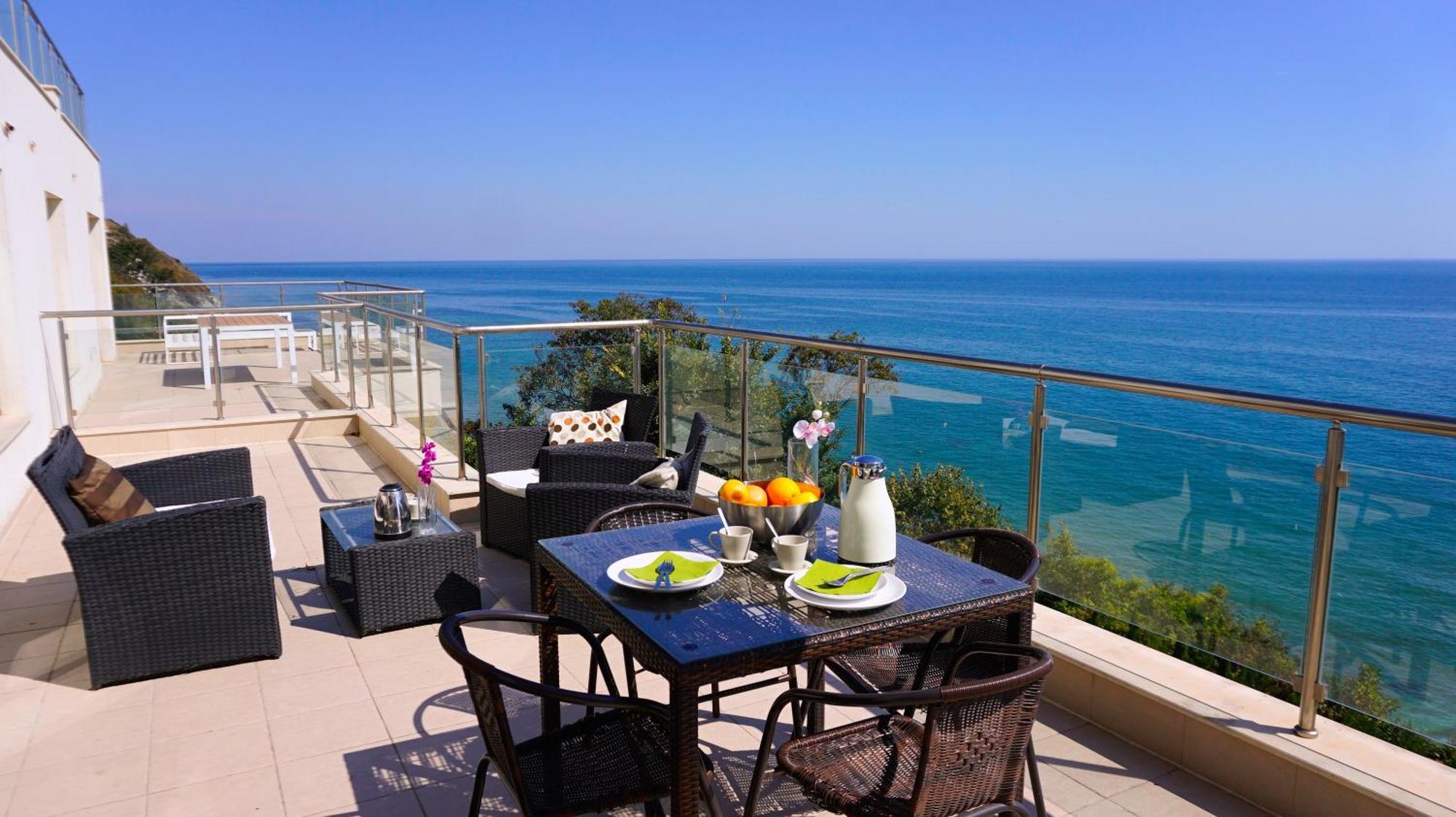 Апартаменти Бяла Клиф На Плажа - Apartments Byala Cliff First Line Εξωτερικό φωτογραφία